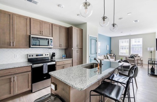 Wilmington Apartment | Landing | Modern 1BD, Pool, Clubhouse