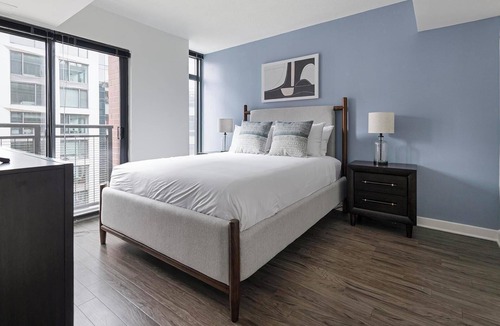 Navy Yard Apartment | Landing | Modern 2BD, Courtyard