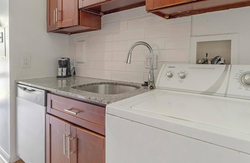 Greenbelt Apartment | Landing | Modern 2BD, Pool, Gym