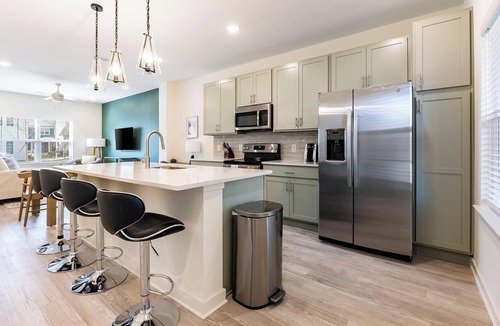 Wilmington Apartment | Landing | Modern 2BD, Yoga Studio, Gym