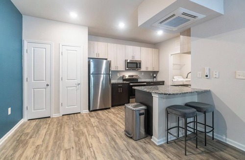 Charlotte Apartment | Landing | Spectacular 1BD, Clubhouse, Gym