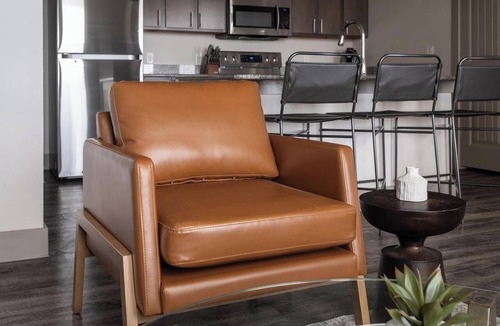 Manor Apartment | Landing | Spectacular 1BD, Gym, Courtyard