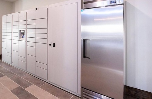 Manor Apartment | Landing | Spectacular 1BD, Gym, Courtyard