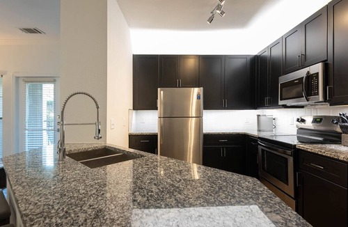 Austin Apartment | Landing | Spectacular 1BD, Gym, Pool