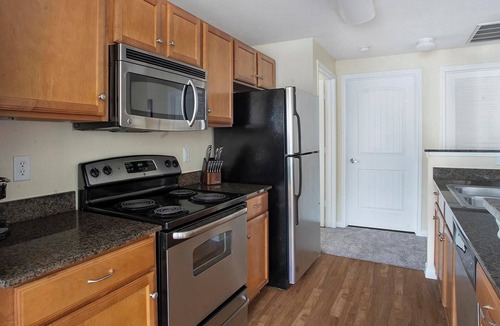 Sweetbriar Apartment | Landing | Spectacular 1BD, Clubhouse, Pool