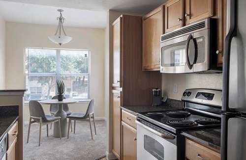 Sweetbriar Apartment | Landing | Spectacular 1BD, Clubhouse, Pool