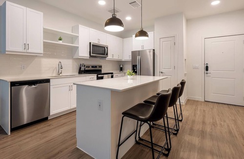 Austin Apartment | Landing | Spectacular 1BD, Clubhouse, Gym