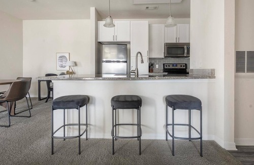 Charlotte Apartment | Landing | Spectacular 2BD, Clubhouse, Gym