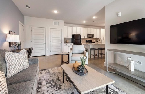 Charlotte Apartment | Landing | Spectacular 2BD, Gym, Clubhouse