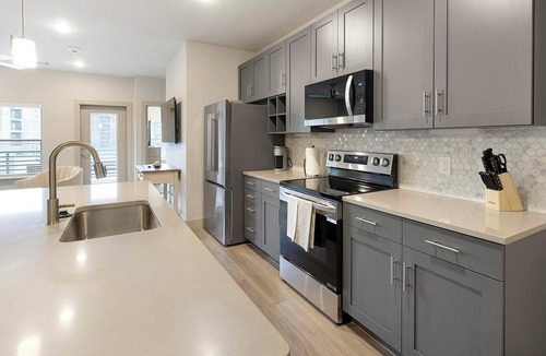 Midlothian Apartment | Landing | Spectacular 2BD, Clubhouse, Game Room