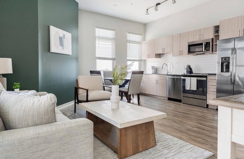 Yamacraw Village Apartment | Landing | Spectacular 2BD in Downtown