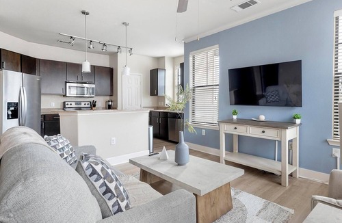Austin Apartment | Landing | Spectacular 2BD, Gym