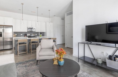 Austin Apartment | Landing | Spectacular 2BD, Clubhouse, Pool