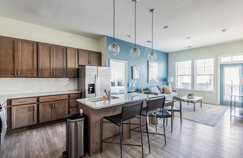 Wilmington Apartment | Landing | Spectacular 2BD, Pool, Gym