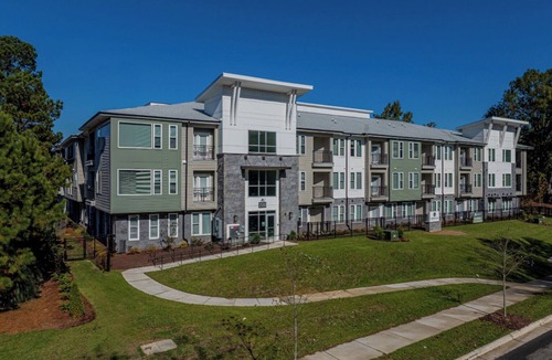East Raleigh Apartment | Landing | Spectacular 2BD, Yoga Studio, Gym