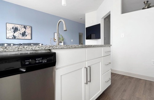 Charlotte Apartment | Landing | Spectacular Studio, Clubhouse, Gym