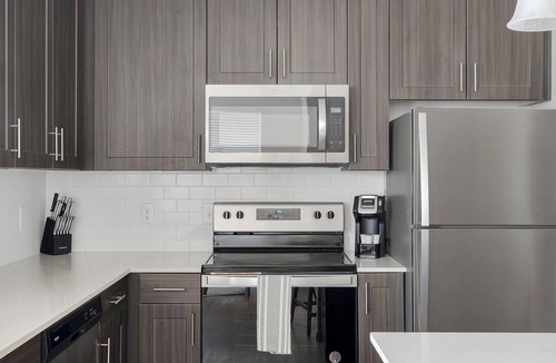 Pflugerville Apartment | Landing | Stunning 1BD, Gym, Game Room