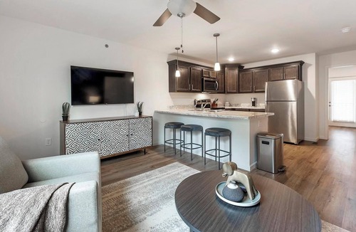 Lyman Apartment | Landing | Stunning 1BD, Clubhouse, Pool