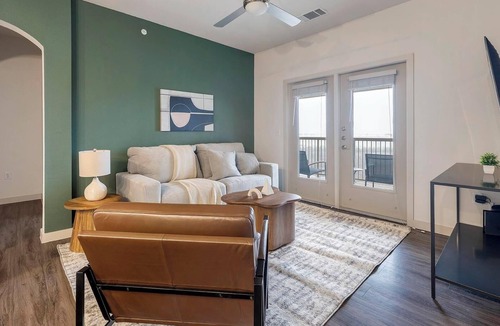 Buda Apartment | Landing | Stunning 1BD, Game Room, Gym