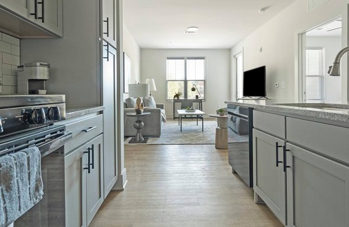 Charlotte Apartment | Landing | Stunning 1BD, Clubhouse, Pool