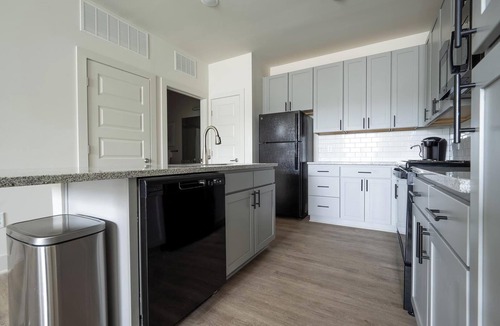 Charlotte Apartment | Landing | Stunning 1BD, Clubhouse, Pool