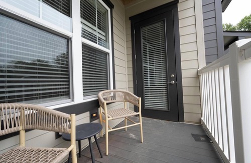 Charlotte Apartment | Landing | Stunning 1BD, Clubhouse, Pool