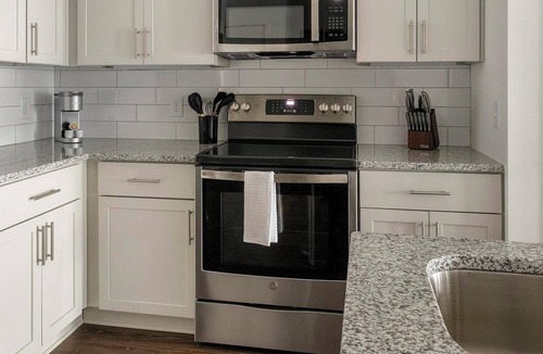 East Raleigh Apartment | Landing | Stunning 1BD, Yoga Studio, Gym