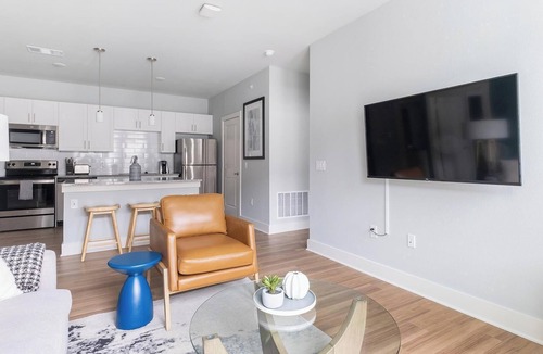 Conroe Apartment | Landing | Stunning 2BD, Clubhouse, Game Room