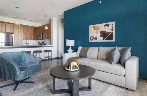 Buda Apartment | Landing | Stunning 2BD, Clubhouse, Gym