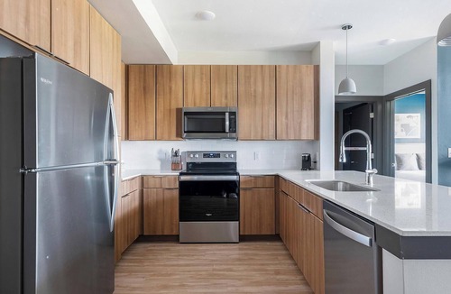 Buda Apartment | Landing | Stunning 2BD, Clubhouse, Gym