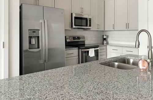 East Raleigh Apartment | Landing | Stunning 2BD, Gym, Clubhouse