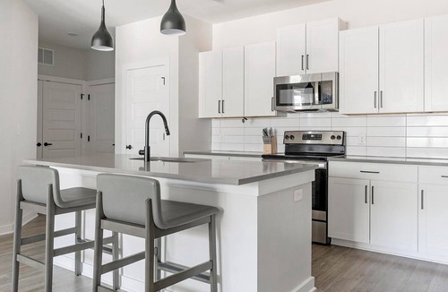 Sugar Hill Apartment | Landing | Stunning 2BD, Gym, Yoga Studio