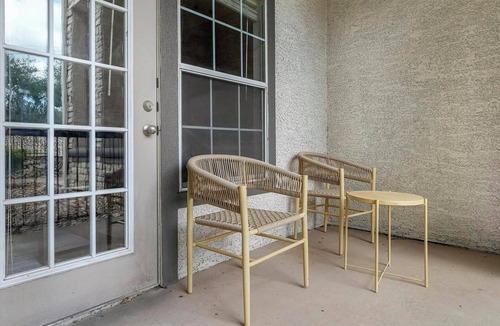 Falconhead Apartment | Landing | Stunning 2BD in Bee Cave