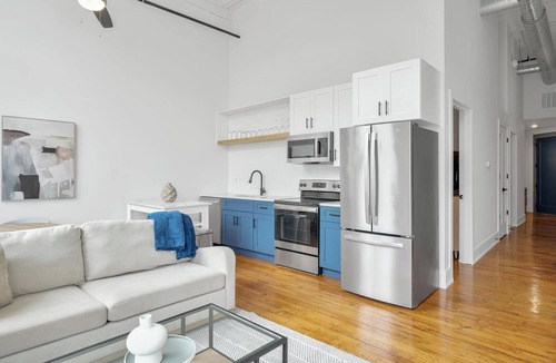 Greenville Apartment | Landing | Stunning 2BD, Gym, Yoga Studio