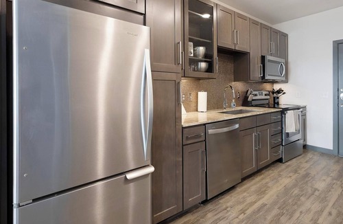 Fort Worth Cultural District Apartment | Landing | Stunning Studio, Game Room, Gym