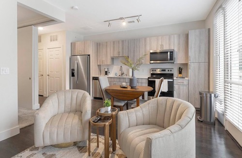 Fort Worth Apartment | Landing | Stunning Studio in Bricktown