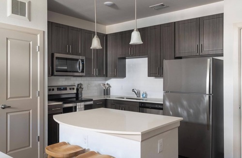 Pflugerville Apartment | Landing | Stylish 1BD, Clubhouse, Courtyard