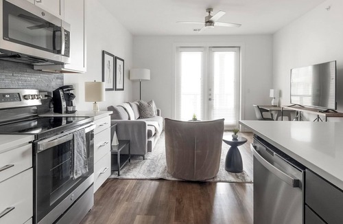 Austin Apartment | Landing | Stylish 1BD, Clubhouse, Pool