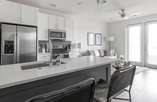 Austin Apartment | Landing | Stylish 1BD, Clubhouse, Pool