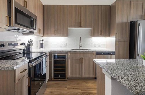 Scofield Farms Apartment | Landing | Stylish 1BD, Clubhouse, Gym