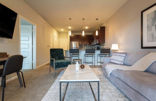 Austin Apartment | Landing | Stylish 1BD, Courtyard, Pool