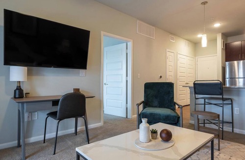 Austin Apartment | Landing | Stylish 1BD, Courtyard, Pool