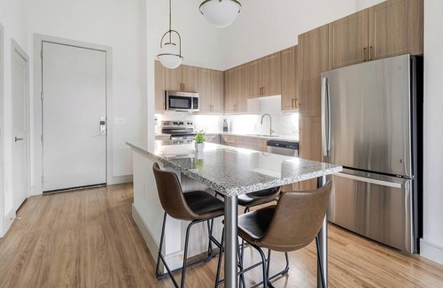 Scofield Farms Apartment | Landing | Stylish 1BD, Gym, Pool