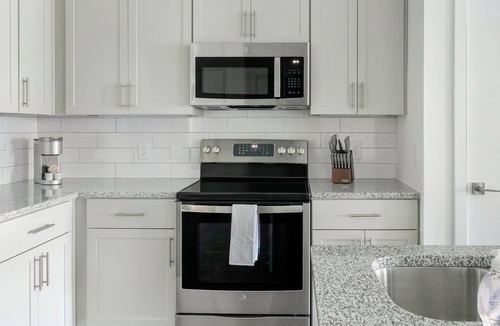 Southeast Raleigh Apartment | Landing | Stylish 1BD, Gym, Clubhouse