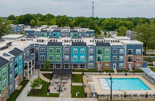 Charlotte Apartment | Landing | Stylish 1BD, Pool, Clubhouse