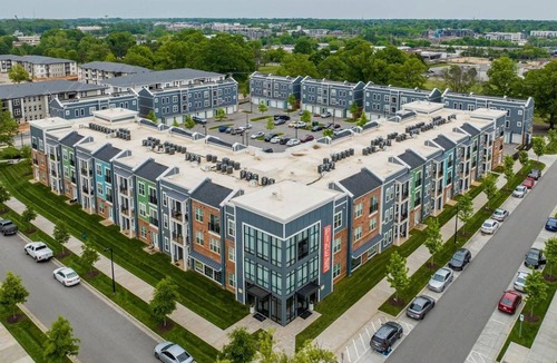 Charlotte Apartment | Landing | Stylish 1BD, Pool, Clubhouse