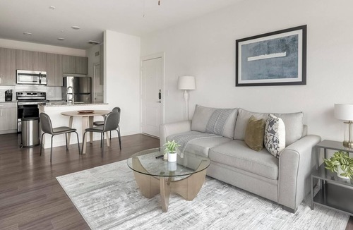 River Ranch Apartment | Landing | Stylish 1BD, Pool, Clubhouse