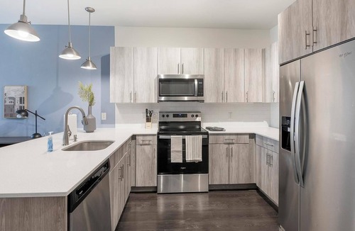 Fort Worth Apartment | Landing | Stylish 1BD in Bricktown