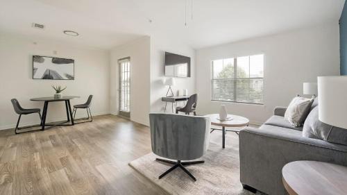 Murfreesboro Apartment | Landing Stylish 1BD Gym Clubhouse