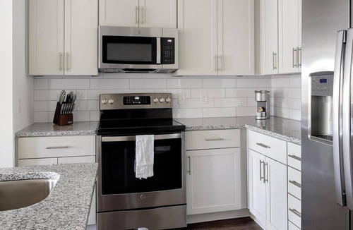 Southeast Raleigh Apartment | Landing | Stylish 1BD, Yoga Studio, Clubhouse
